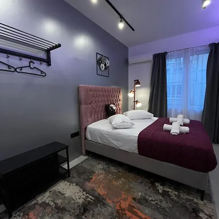 Aphrodite Stadiou Apartment